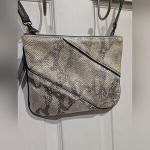 Bryna Nicole Metallic Snakeskin Embossed handbag Crossbody Clutch